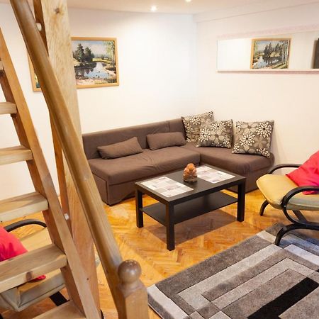 Happy Turtle Apartments Budapest Bagian luar foto